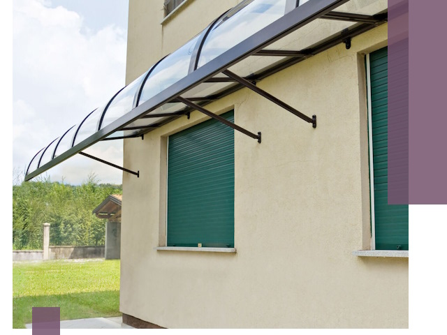 Козырьки над окнами в Алексеевке — изготовление и монтаж по выгоде