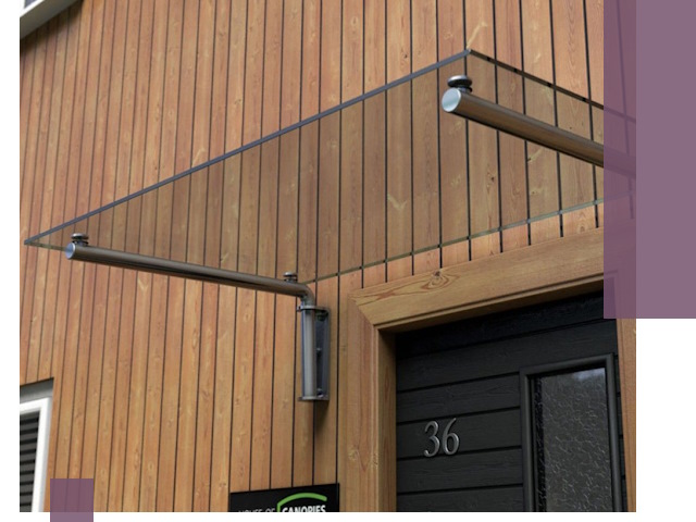 Стеклянные козырьки на входы и фасады в Алексеевке